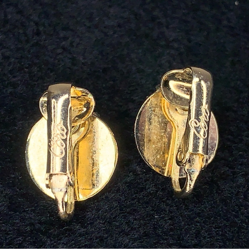 Vintage Coro Seashell Earrings Ivory Pearl Accent Yellow Gold Mermaid Gift - Picture 5 of 9